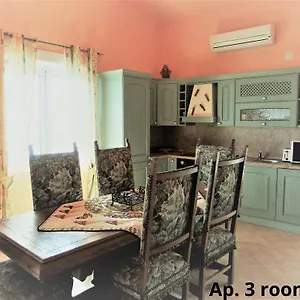  Apartament Deby House