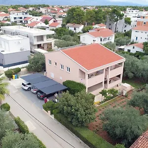 Mario Apartman