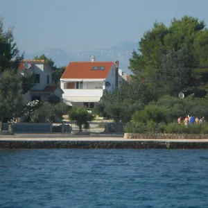 Niko Apartman