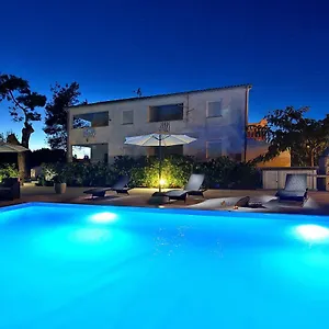  Apartament Mam Mali