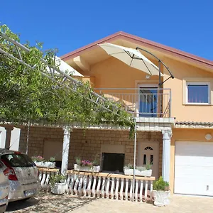  Apartament Novoselic