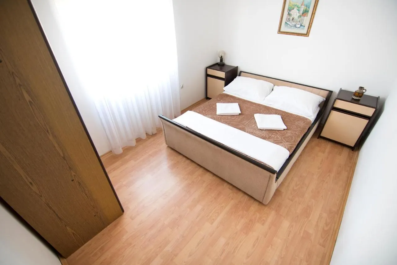 Apartmani Juric Vir